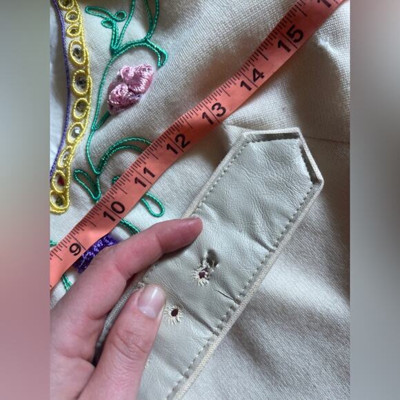 70s Vintage Cream Knit Maxi Dress w embroidered neckline - Picture 8 of 10